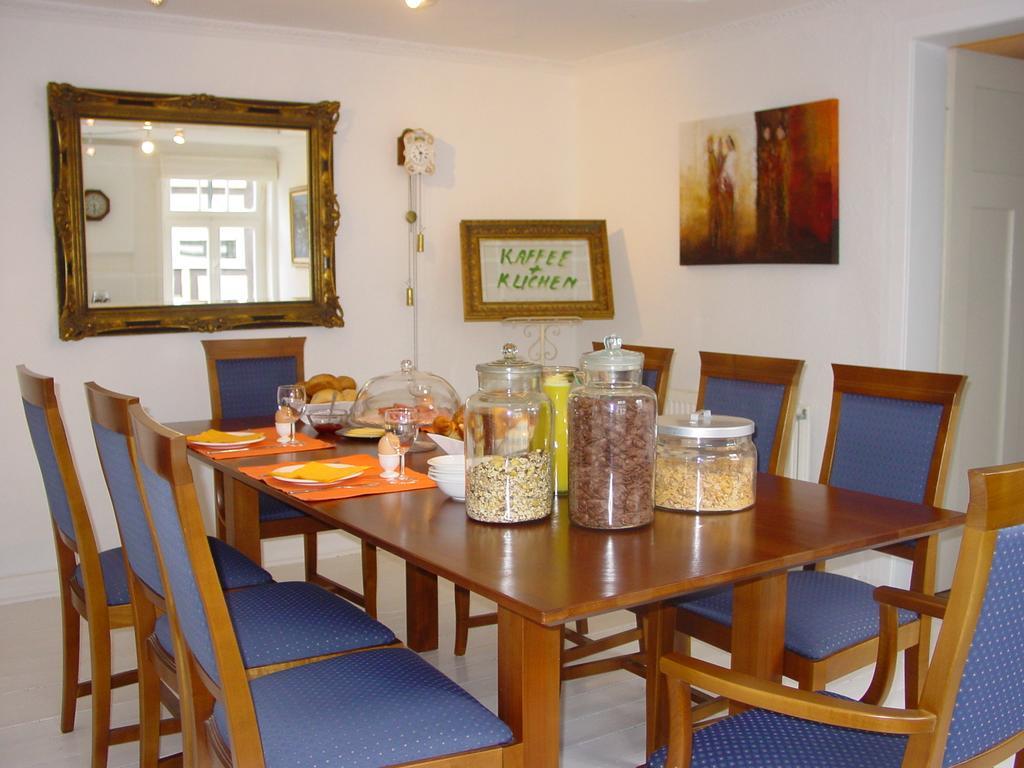 Robert'S Bed & Breakfast Helmarshausen Kültér fotó