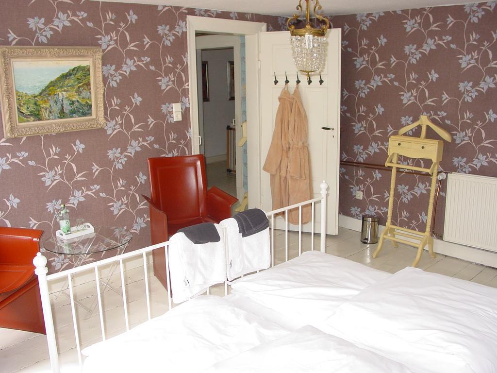 Robert'S Bed & Breakfast Helmarshausen Kültér fotó
