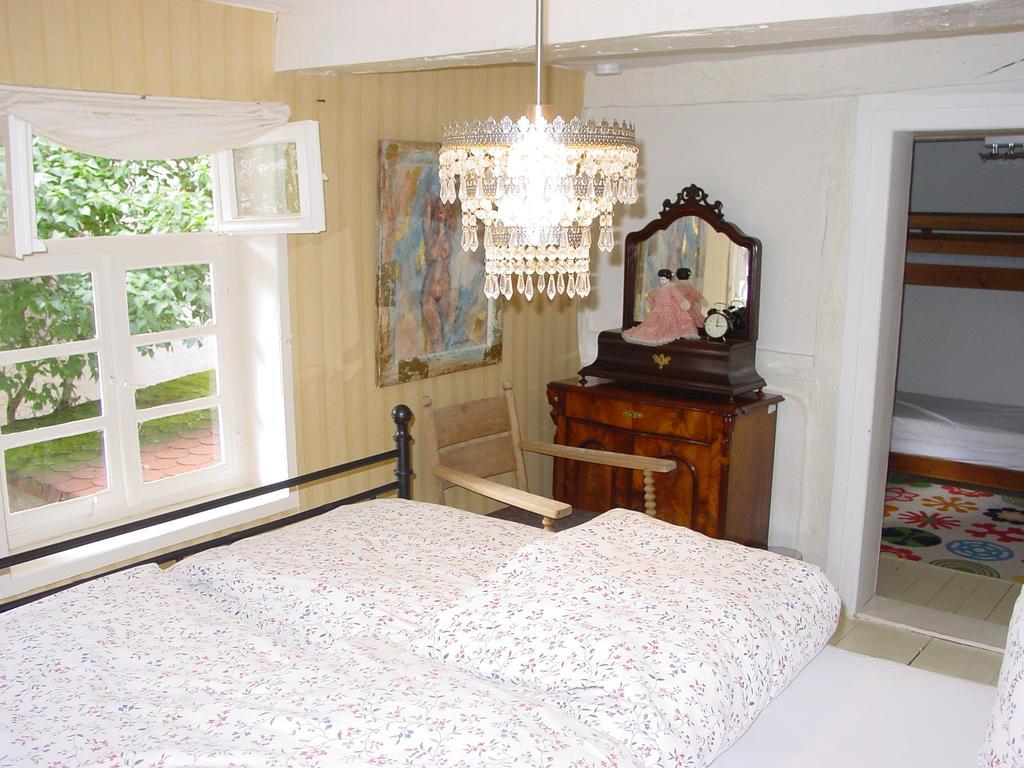 Robert'S Bed & Breakfast Helmarshausen Kültér fotó